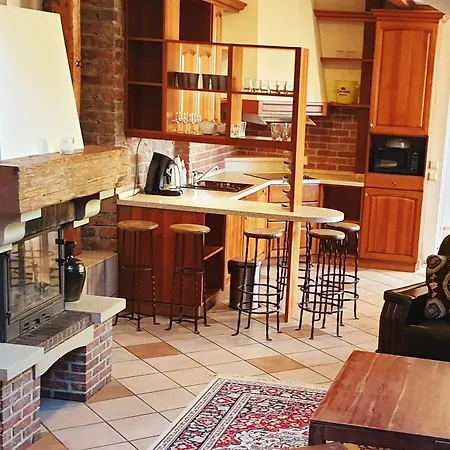 Sunny And Spacious With Terrace Appartamento *