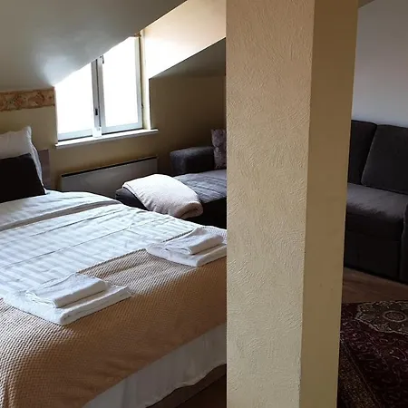 Sunny And Spacious With Terrace Appartamento *